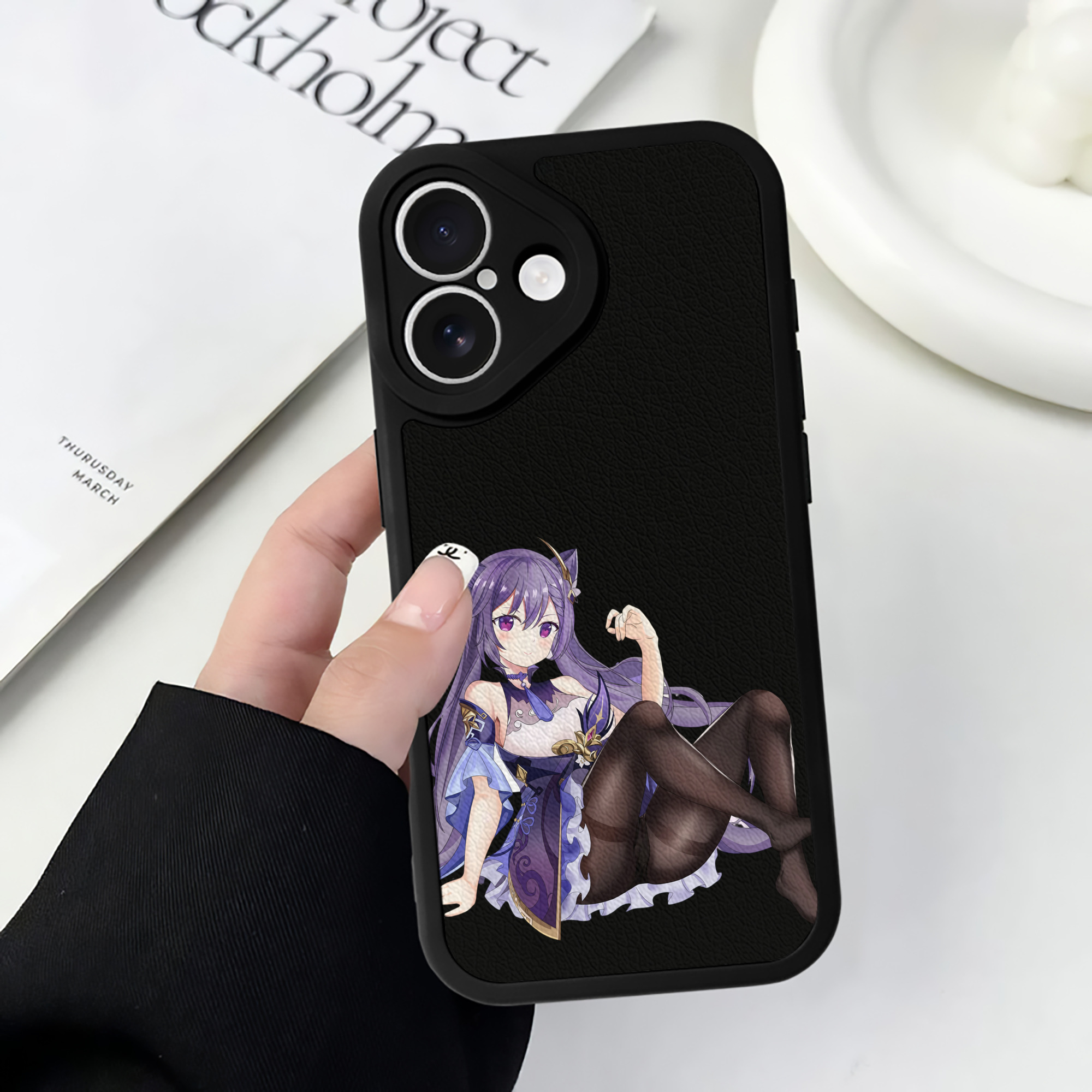 げんし神 刻晴 こくせい genshin Kokusei 【iPhone 16シリーズ対応】シリコンスマホケース（レザー調） 材質：シリコン